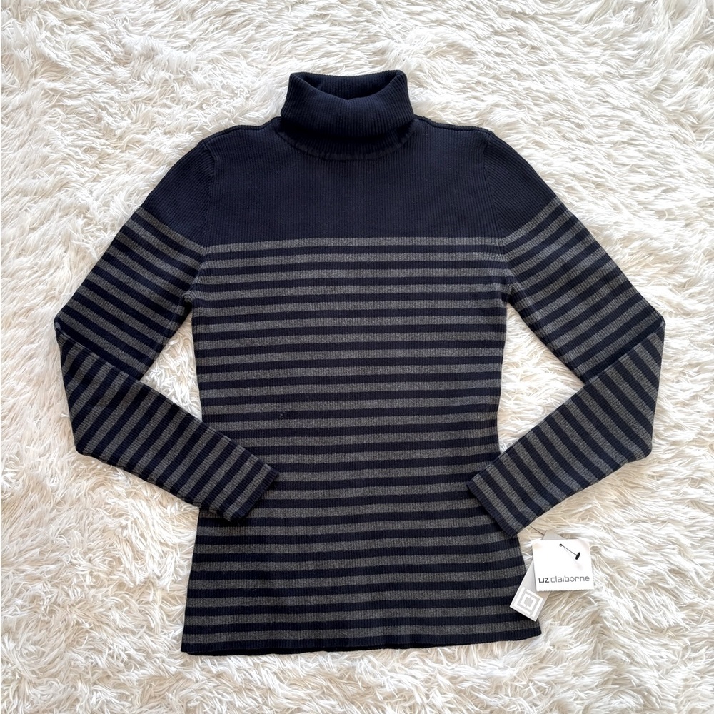 🤍New! Liz Claiborne Stripped turtleneck Sweater